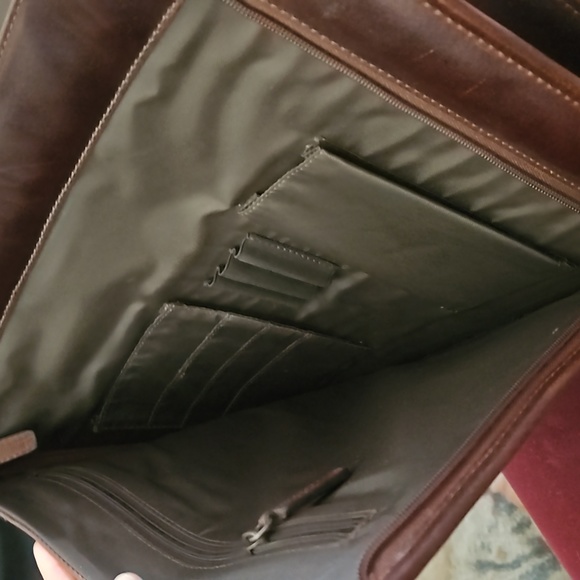 *NWOT WILSONS LEATHER Briefcase - Picture 14 of 16
